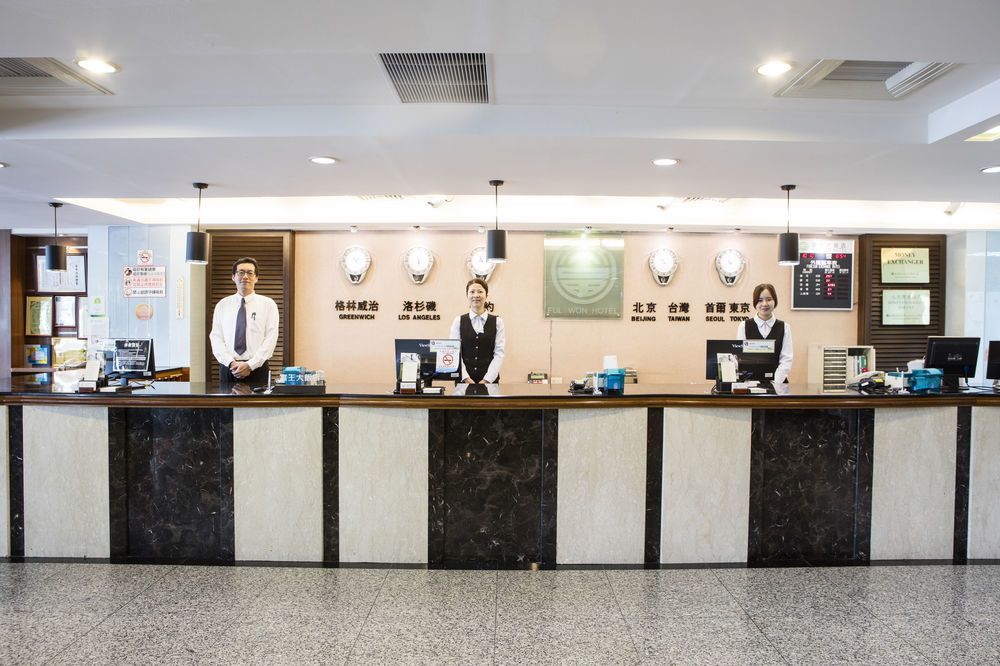 Ful Won Hotel Taichung Buitenkant foto