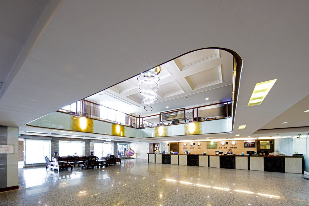 Ful Won Hotel Taichung Buitenkant foto
