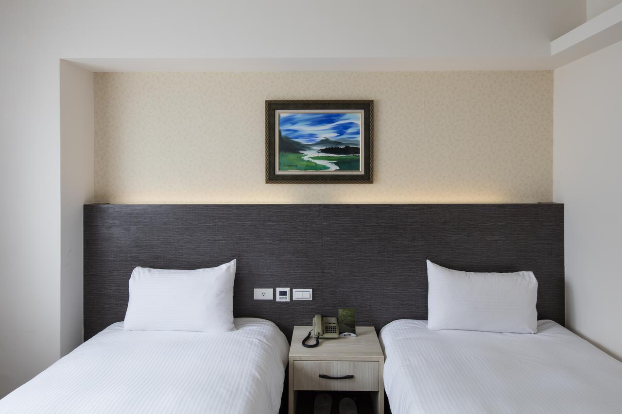 Ful Won Hotel Taichung Buitenkant foto