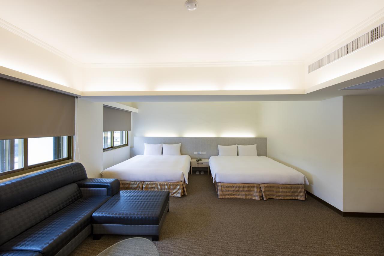 Ful Won Hotel Taichung Buitenkant foto