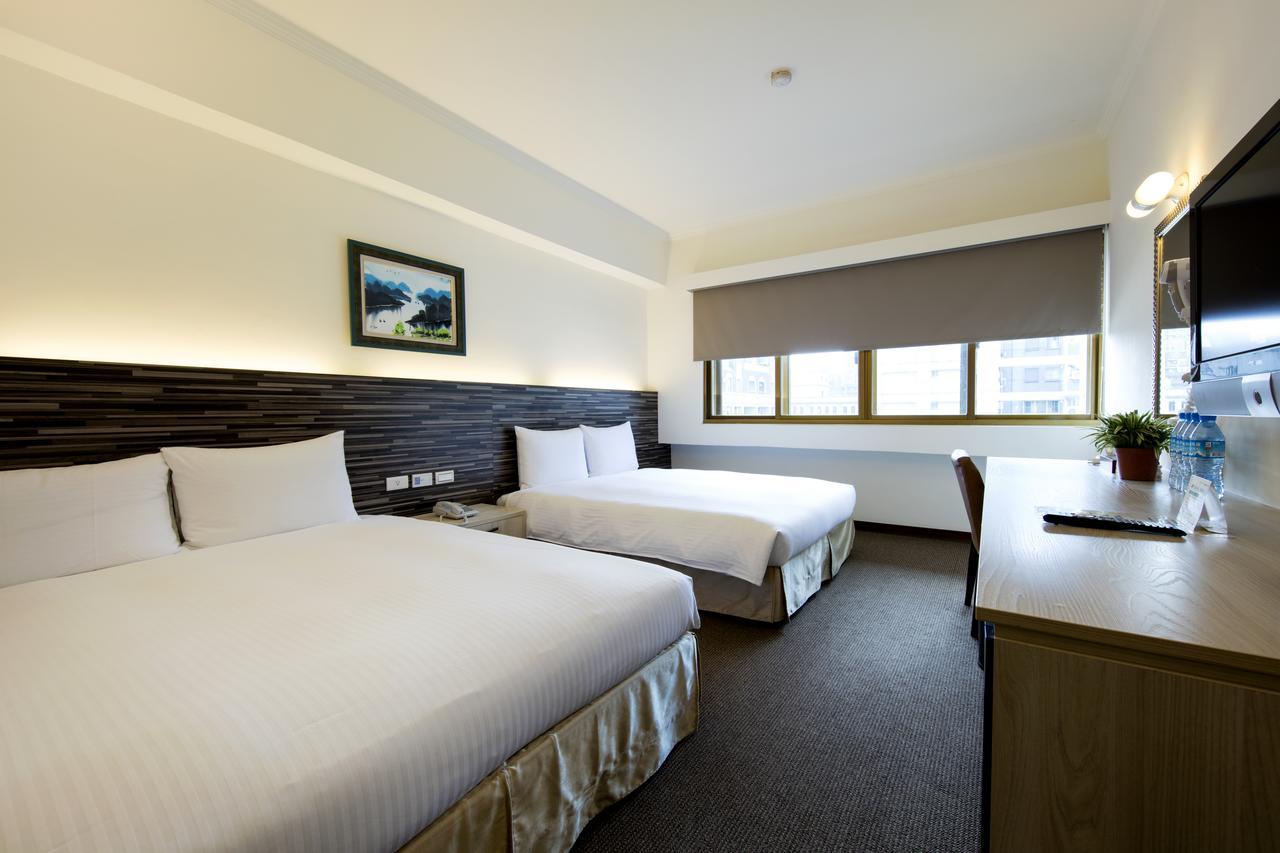 Ful Won Hotel Taichung Buitenkant foto