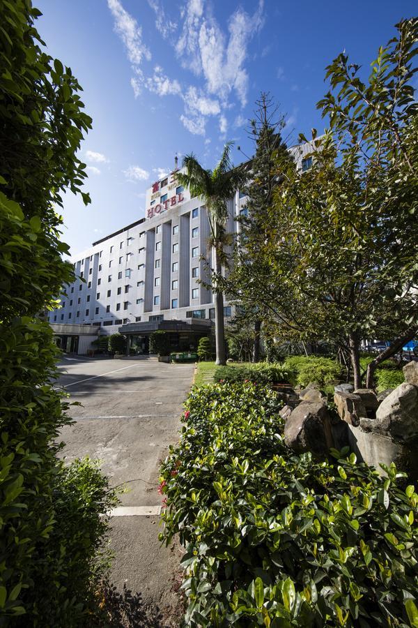 Ful Won Hotel Taichung Buitenkant foto