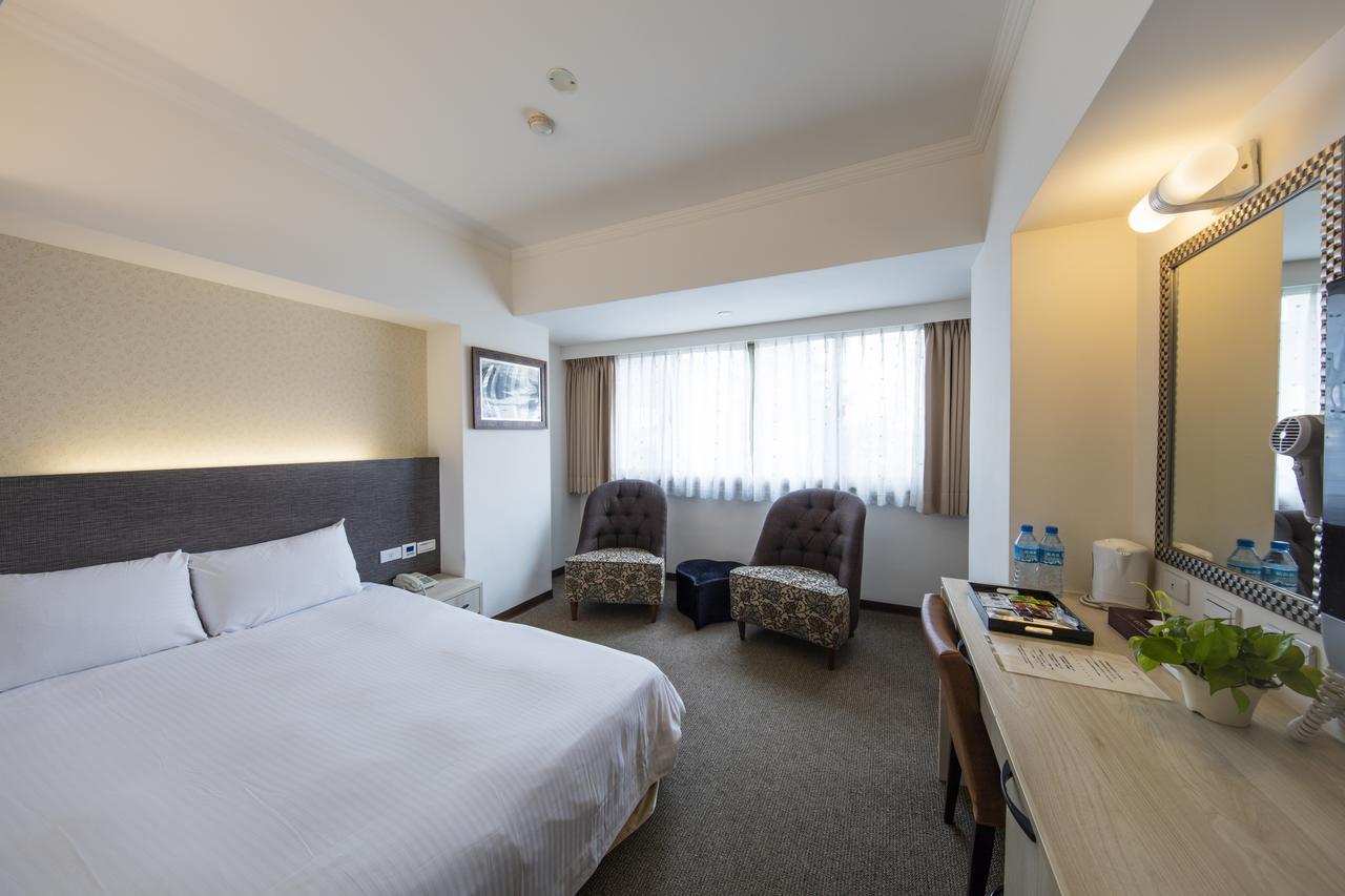 Ful Won Hotel Taichung Buitenkant foto