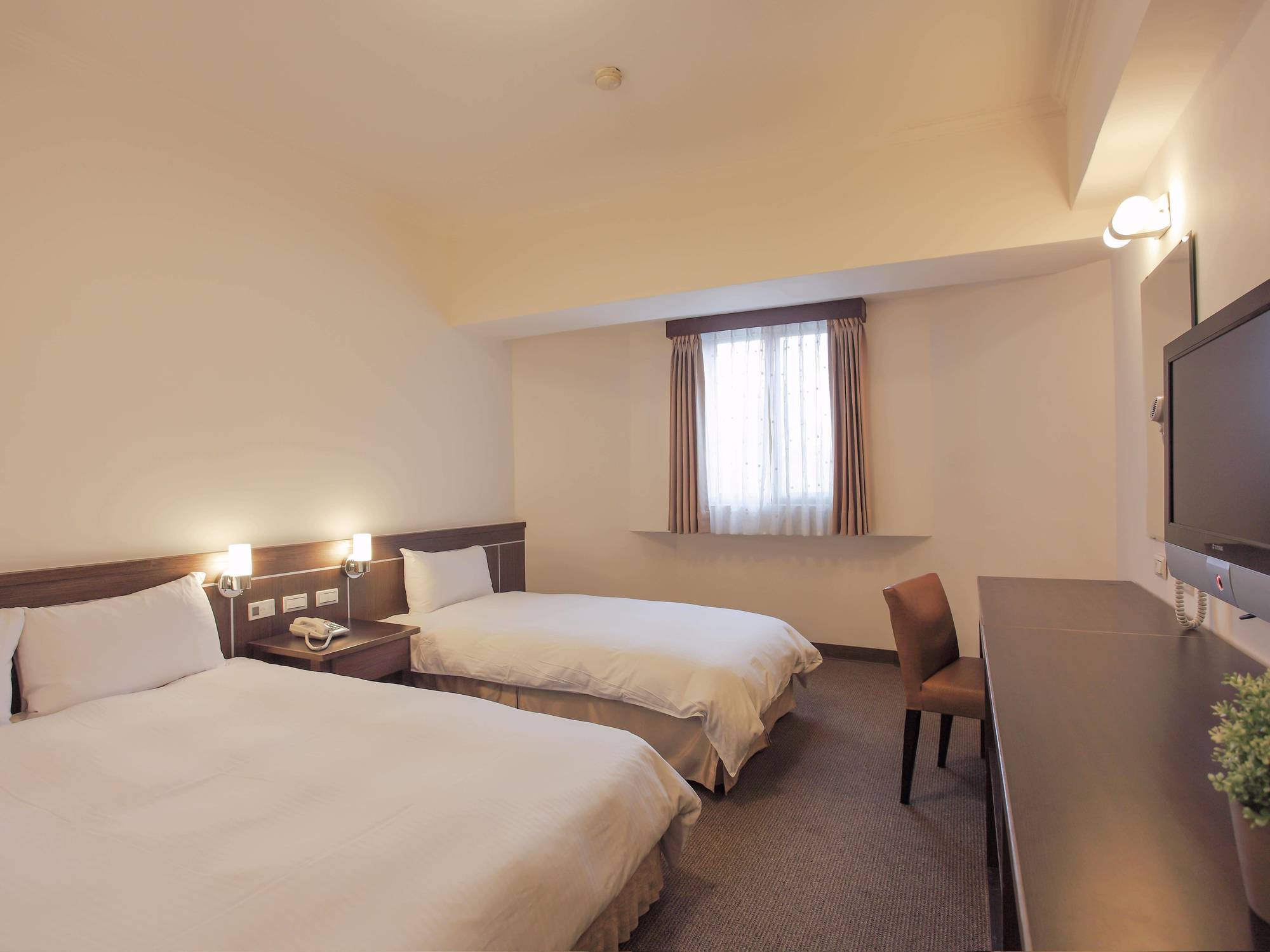Ful Won Hotel Taichung Buitenkant foto